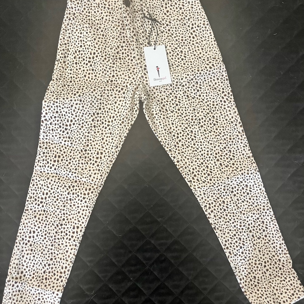 Brand new!!!! Skinnygirl Reagan seamed skinny - Picture 7 of 12